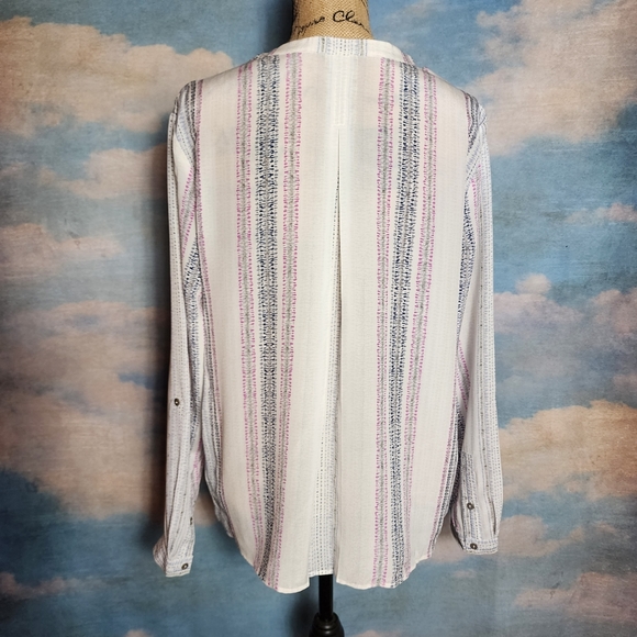 Nic + Zoe Semi Sheer Blouse - Picture 5 of 15